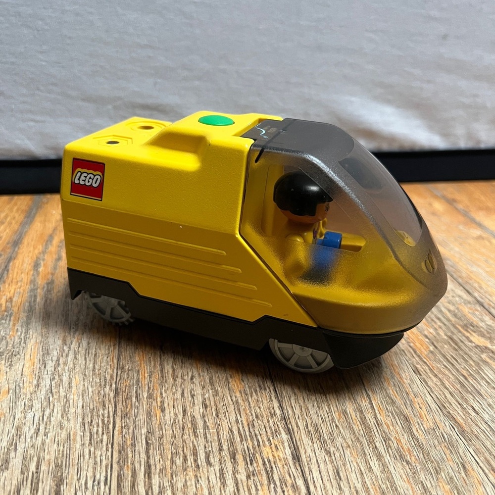 Vintage LEGO Duplo Yellow Intelli-Train Locomotive Engine & Figure
